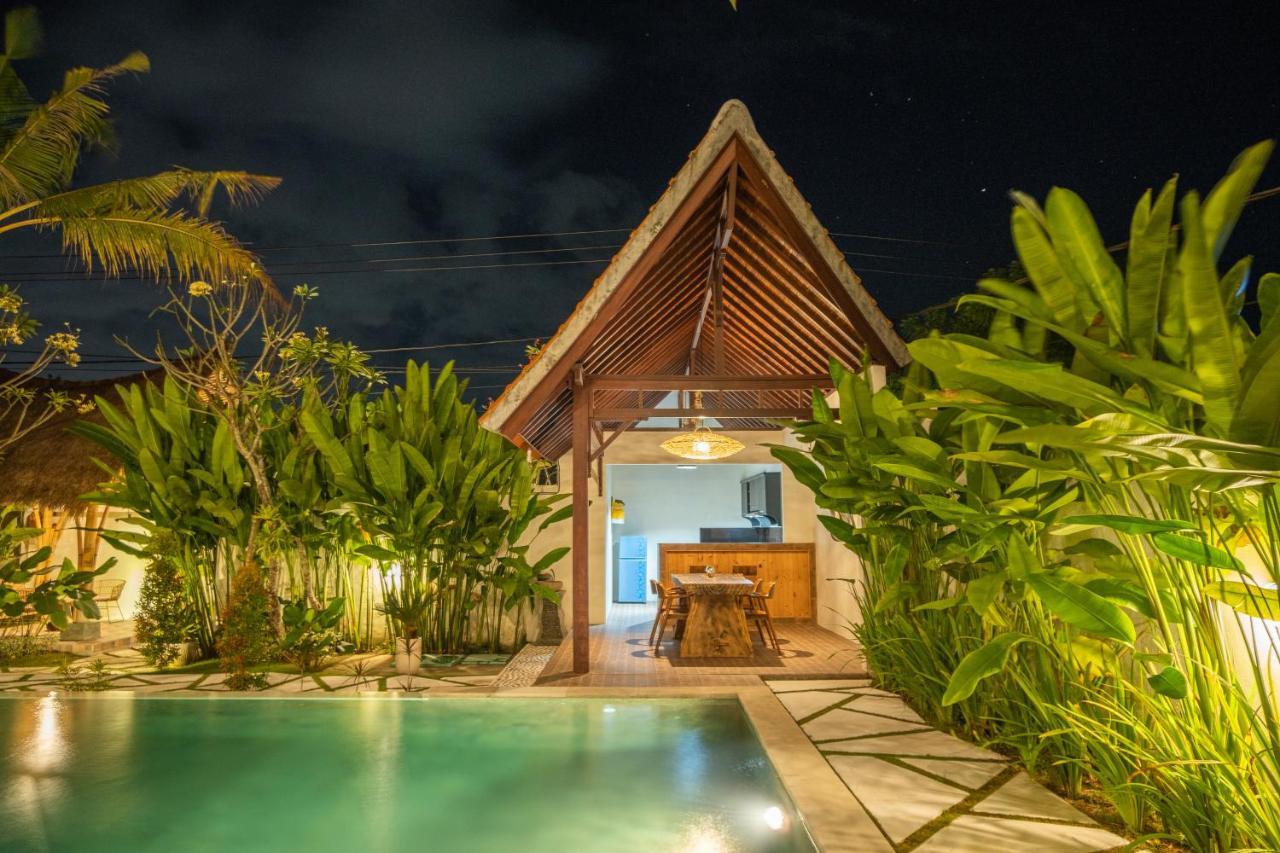 Mupu Jana G.House Keramas Hotel Buitenkant foto