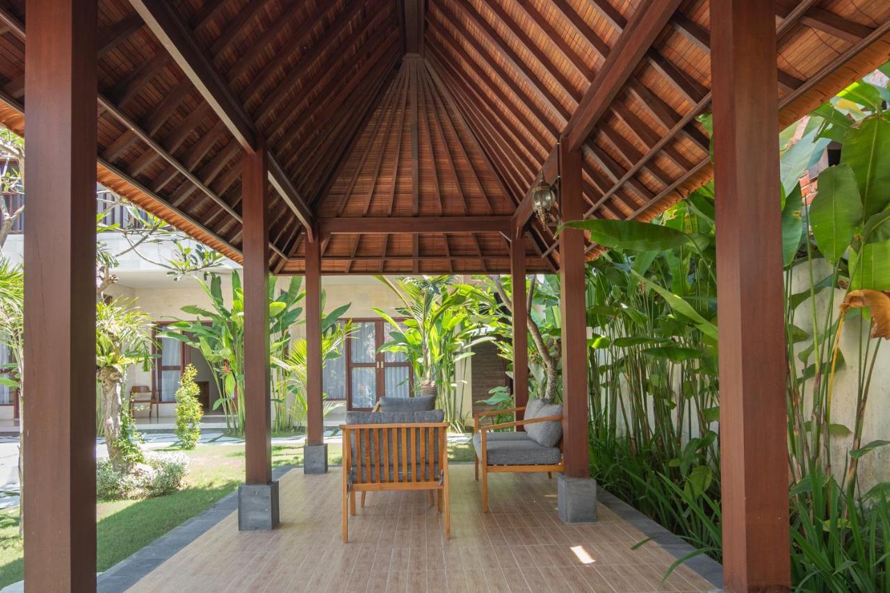 Mupu Jana G.House Keramas Hotel Buitenkant foto